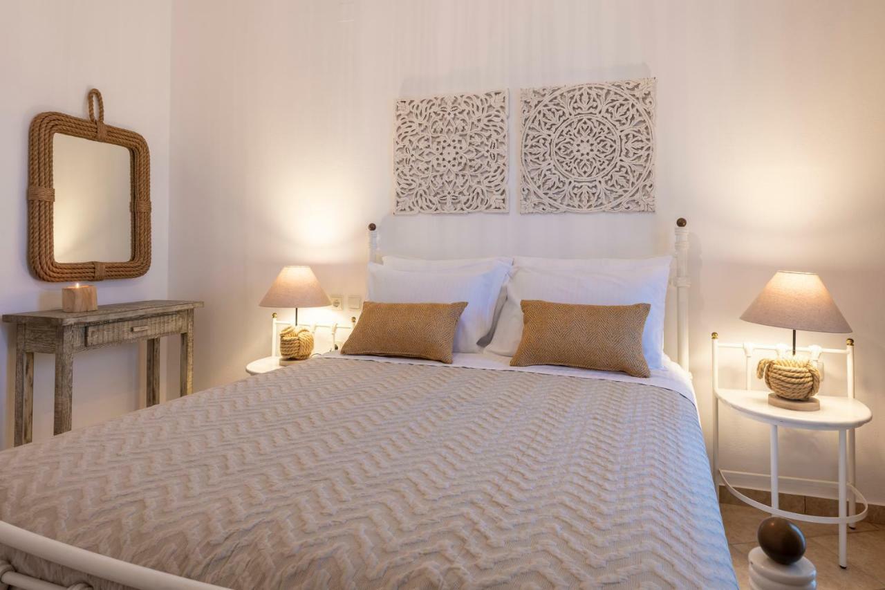 Mirabeli Apartments & Suites ポロニア エクステリア 写真