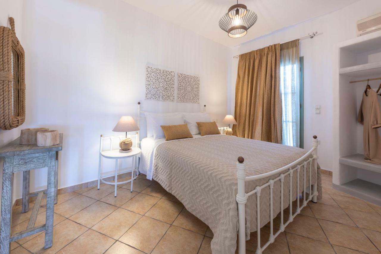 Mirabeli Apartments & Suites ポロニア エクステリア 写真