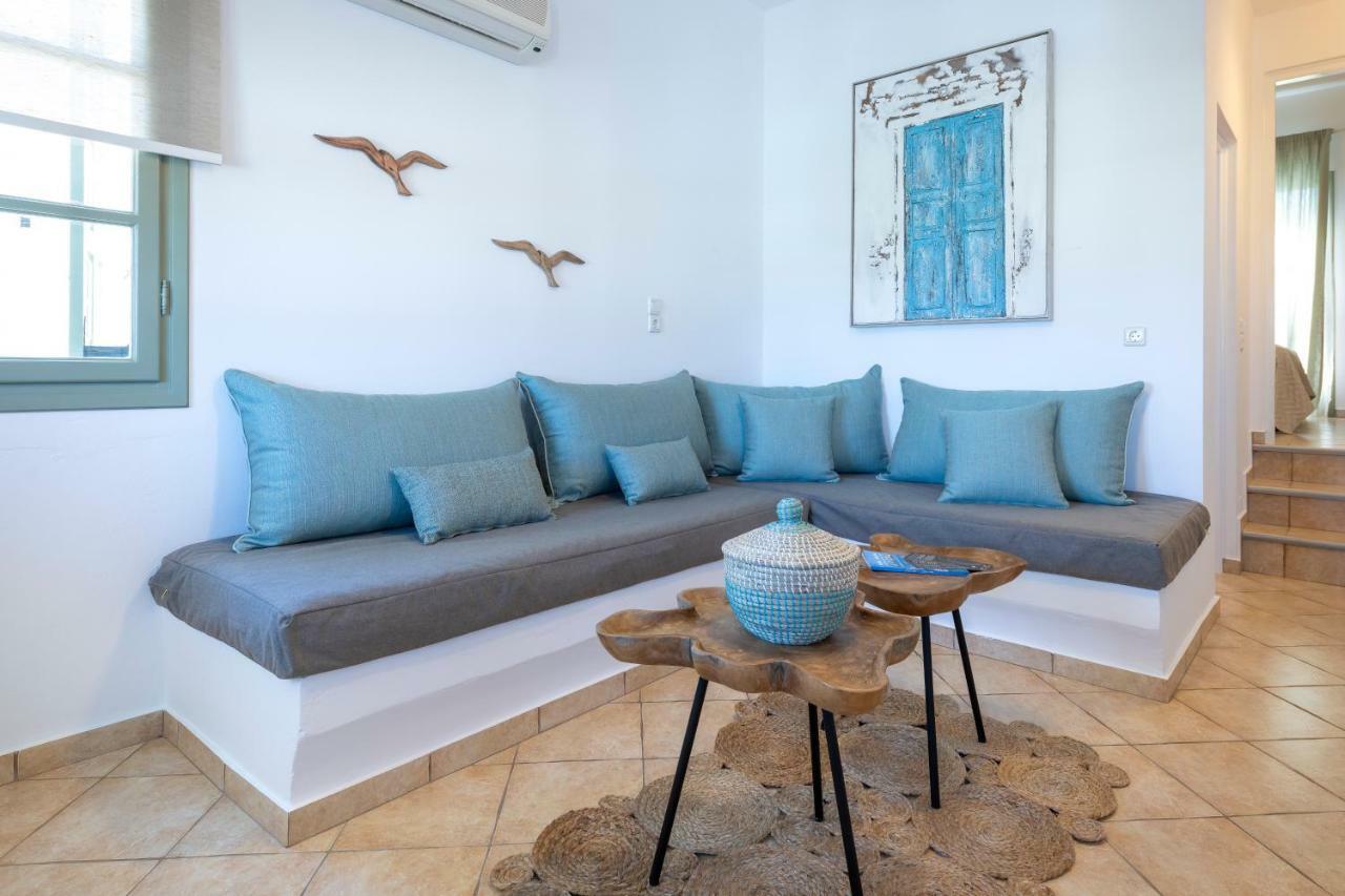 Mirabeli Apartments & Suites ポロニア エクステリア 写真