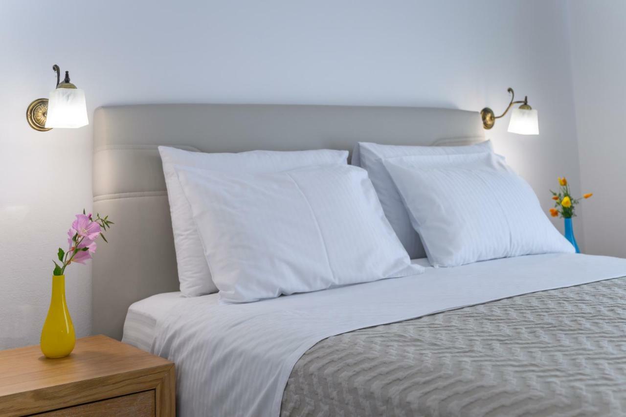 Mirabeli Apartments & Suites ポロニア エクステリア 写真